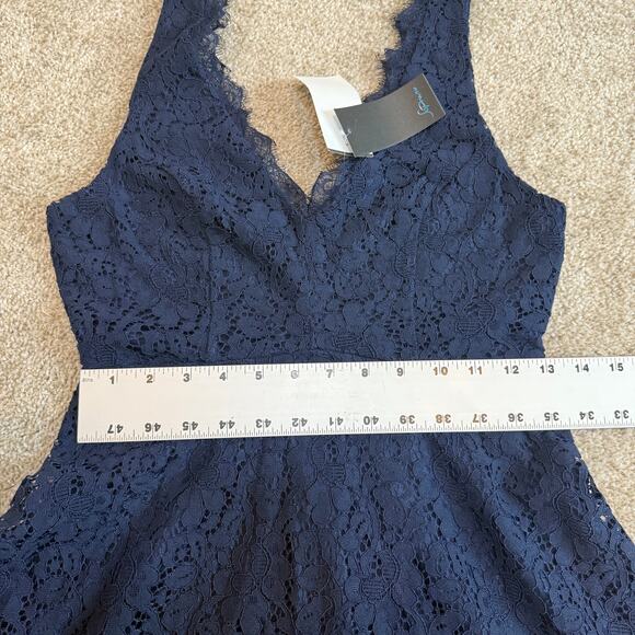 Soprano small lace overlay v neck fit and flare dress D4 2418 - Picture 6 of 13